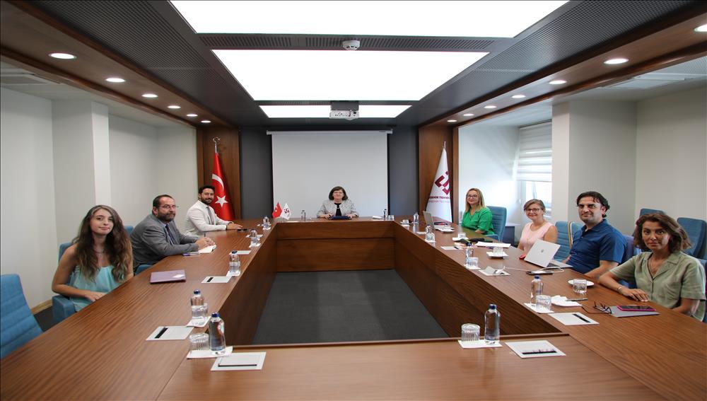 Uygulamalı Eğitimde İnsan Bilgisayar Etkileşimi Ortak Uygulama ve Araştırma Merkezi (ES-İBE) Sektör Temsilcileri İle Buluştu