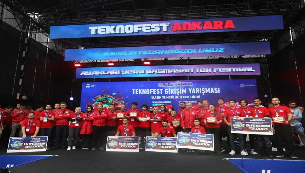ESTÜ TEKNOFEST 2023'te İki Birincilikle Büyük Başarıya İmza Attı