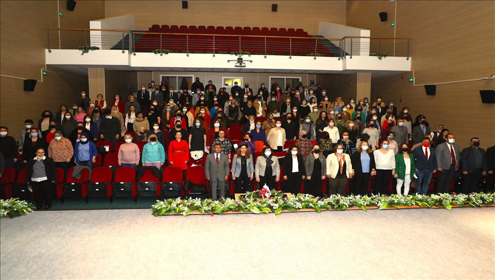 ESTÜ’de “Hayata Değer Katan Kadınlar” Etkinliği Düzenlendi