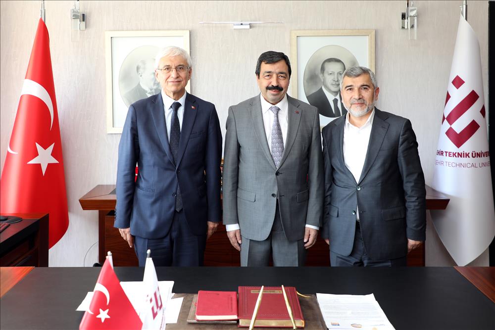 İzmir Kâtip Çelebi Üniversitesi Rektörü Prof. Dr. Saffet KÖSE, Rektör Prof. Dr. Adnan ÖZCAN’ı Ziyaret Etti