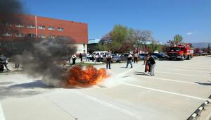 28 Nisan Dünya İSG Günü Kapsamında Eskişehir Teknik Üniversitesi Rektörlük Binasında Yangın Tatbikatı Gerçekleştirildi