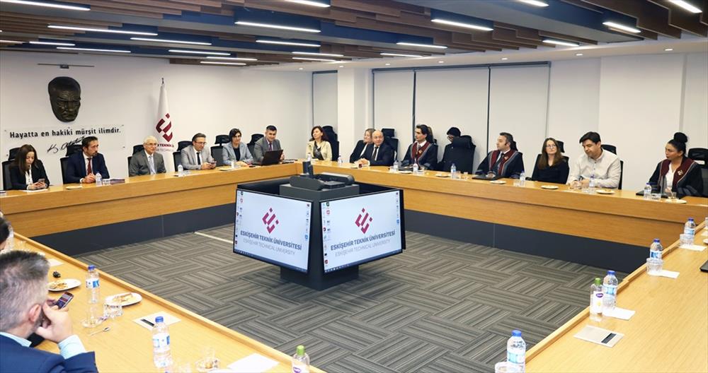 Eskişehir Teknik Üniversitesinde Beş Akademisyen Profesörlük Beratlarını Aldı