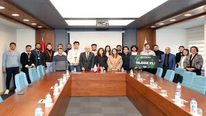 Rektör Prof. Dr. Adnan ÖZCAN, Başarılarıyla Öne Çıkan Eskişehir Teknik Üniversitesi Öğrencilerini Makamında Kabul Etti