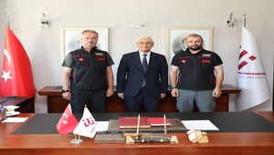 İHH Arama Kurtarma Ekibinden Rektör Prof. Dr. Adnan ÖZCAN’a Nezaket Ziyareti