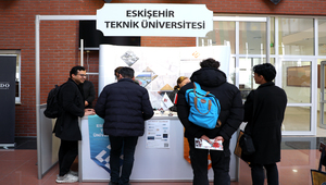 Eskişehir Üniversite Bölüm Tanıtım ve Kariyer Günlerinde ESTÜ Standına Yoğun İlgi