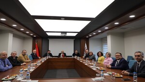Rektör Prof. Dr. Adnan ÖZCAN, ESTÜ Daire Başkanları İle İstişare Toplantısında Bir Araya Geldi 