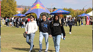 Eskişehir Teknik Üniversitesi, Yeni Öğrencilerine Oryantasyon Günleri ve Açılış Şenliği 2022 Programı İle “Merhaba” Dedi  